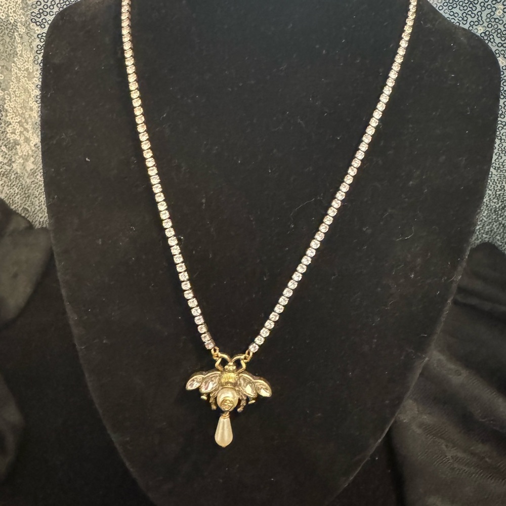 Gucci Gold Bee Pendant Necklace on Silver Chain